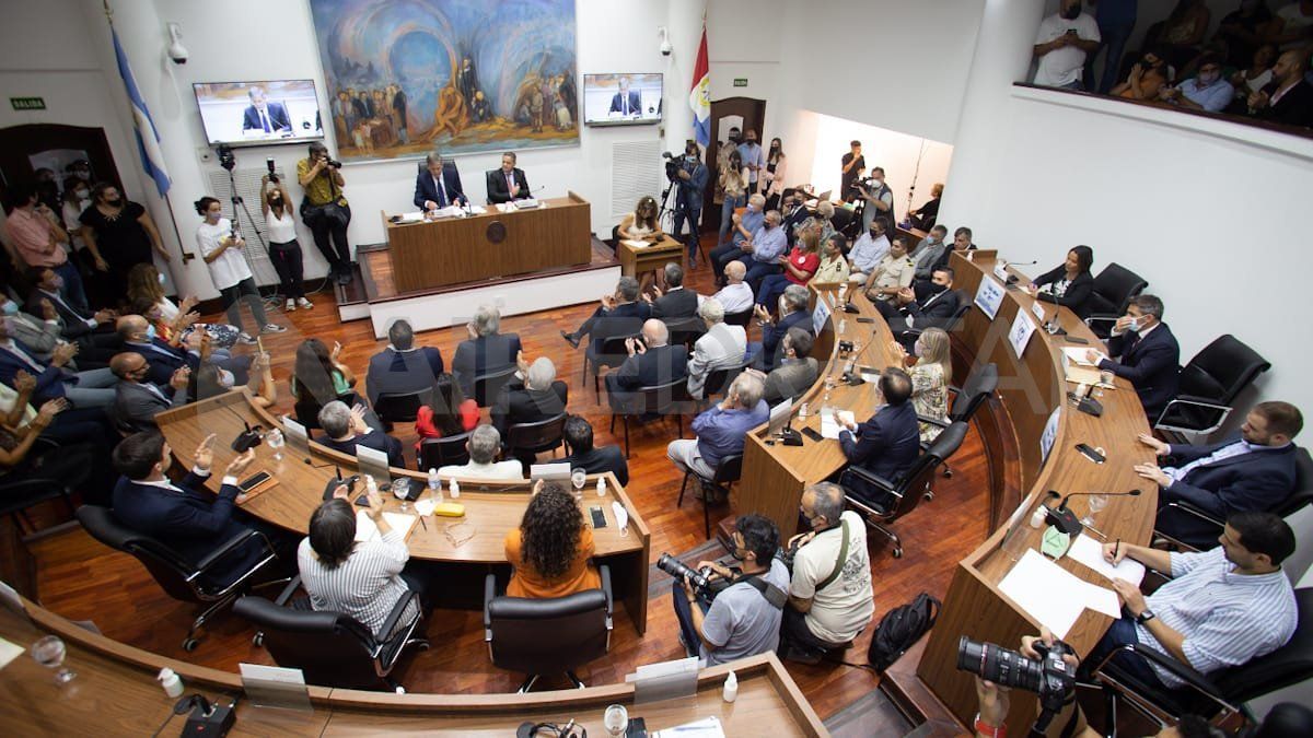 Sobre los principales ejes del discurso de Emilio Jatón en la apertura de sesiones del Concejo de Santa Fe, hubo coincidencias y disidencias desde los principales bloques.