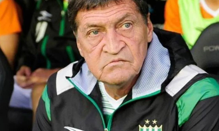 Julio Falcioni quiere llevar a Banfield a los playoffs de la Copa de la Liga. Julio Falcioni quiere llevar a Banfield a los playoffs de la Copa de la Liga.