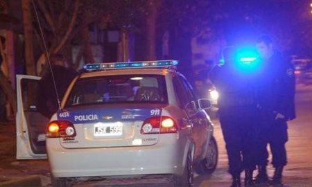 La víctima recibió dos heridas de arma de fuego en los glúteos y las pantorrillas. Fue atendido en el Nuevo Hospital Iturraspe. La víctima recibió dos heridas de arma de fuego en los glúteos y las pantorrillas. Fue atendido en el Nuevo Hospital Iturraspe.