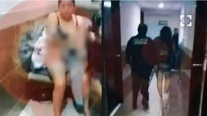 Policías hacían un trío en un hotel alojamiento, los descubrió el marido de una y terminaron a las trompadas