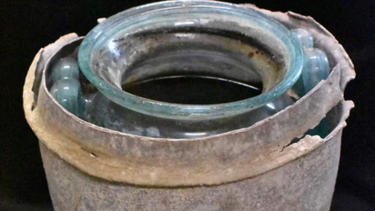 Descubrieron el vino más antiguo del mundo en una tumba romana