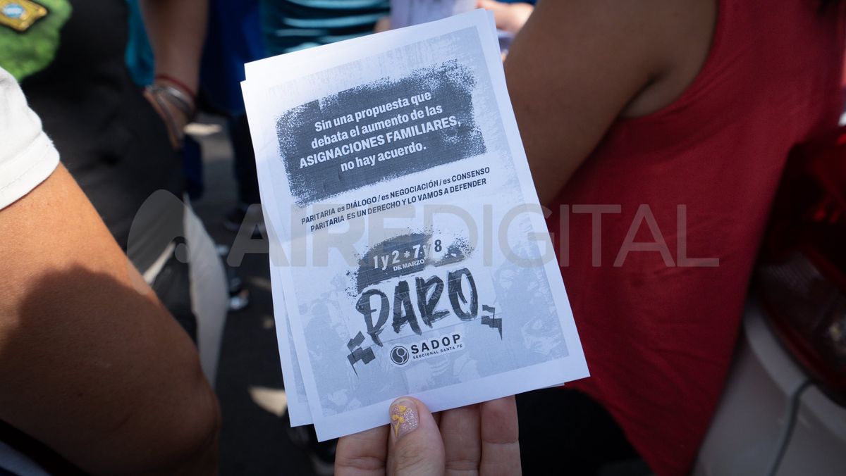 Los docentes de Santa Fe exigen una nueva propuesta salarial.