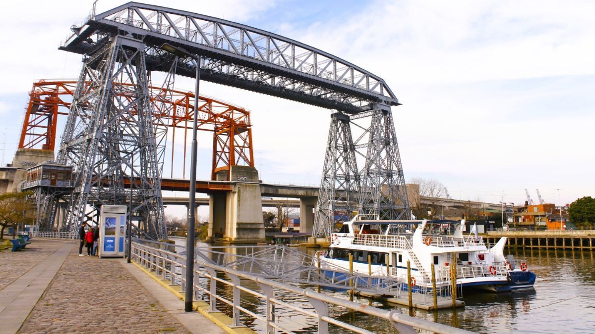 El Riachuelo de la Ciudad de Buenos Aires vuelve a ser navegable.