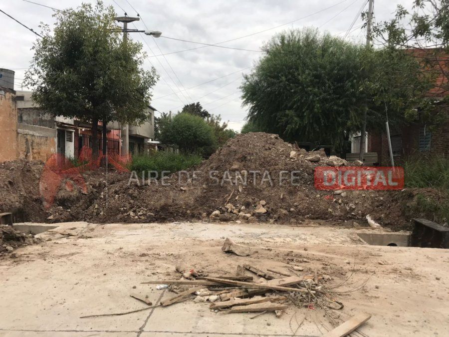 Bº Santa Rosa intransitable: los vecinos tuvieron que crear nuevos accesos