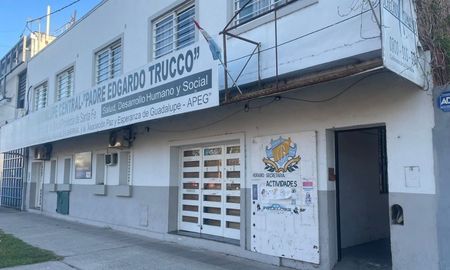 La Vecinal de Central Guadalupe se ubica en Javier de la Rosa 1065. La Vecinal de Central Guadalupe se ubica en Javier de la Rosa 1065.