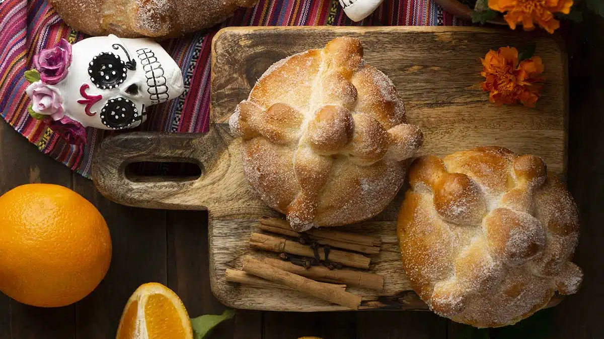 La receta perfecta para hacer pan de muerto. La receta perfecta para hacer pan de muerto.