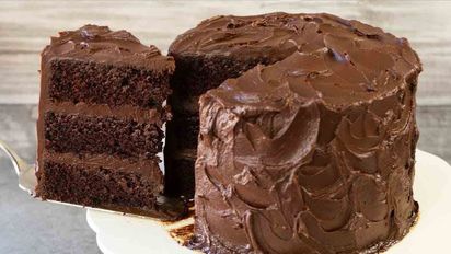 Torta Matilda: el truco del café caliente para lograr la masa de chocolate más húmeda