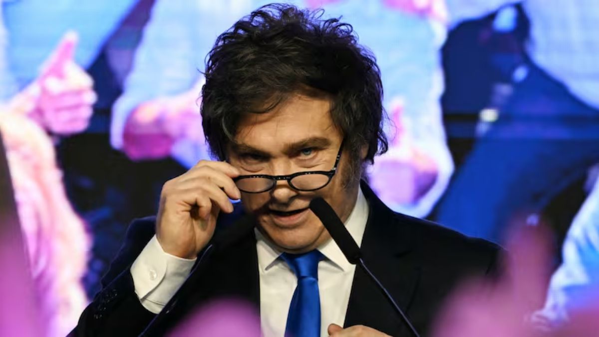 En la Argentina de Javier Milei, el sector financiero sigue creciendo mientras la industria retrocede. En la Argentina de Javier Milei, el sector financiero sigue creciendo mientras la industria retrocede.