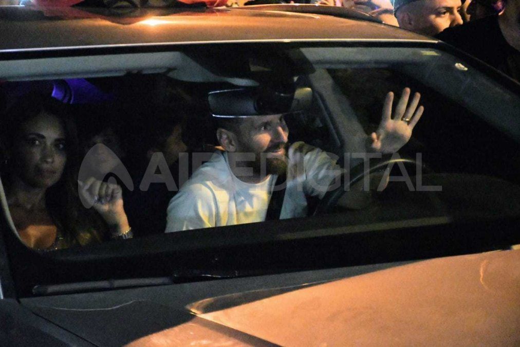 Lionel Messi llegó acompañado de sus hijos y Antonela Roccuzzo.