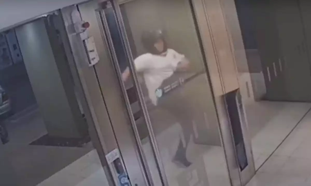 El día de furia del delivery: pateó la puerta porque lo dejaron esperando 7 minutos El día de furia del delivery: pateó la puerta porque lo dejaron esperando 7 minutos