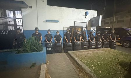 De acuerdo con información a la que accedió AIRE, la advertencia de un vecino fue determinante para iniciar la localización de los evadidos. De acuerdo con información a la que accedió AIRE, la advertencia de un vecino fue determinante para iniciar la localización de los evadidos.