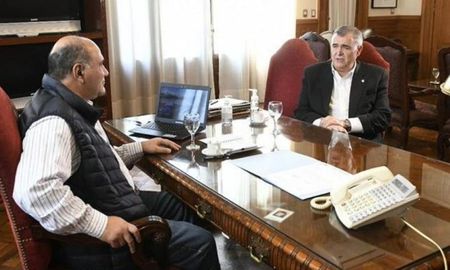 Manzur y Jaldo deben acordar la transición de Gobierno en Tucumán. Manzur y Jaldo deben acordar la transición de Gobierno en Tucumán.