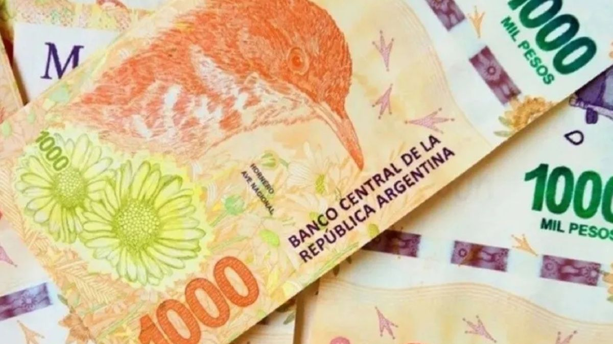 El bono de 100 mil pesos que cobrarán los trabajadores de Lanús. El bono de 100 mil pesos que cobrarán los trabajadores de Lanús.