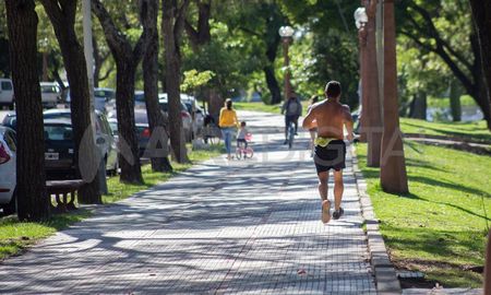 Las temperaturas, permanecerán sin cambios hasta el jueves, pero desde el viernes comenzarán a ascender, esperando que la próxima semana sea similar a la anterior. Las temperaturas, permanecerán sin cambios hasta el jueves, pero desde el viernes comenzarán a ascender, esperando que la próxima semana sea similar a la anterior.