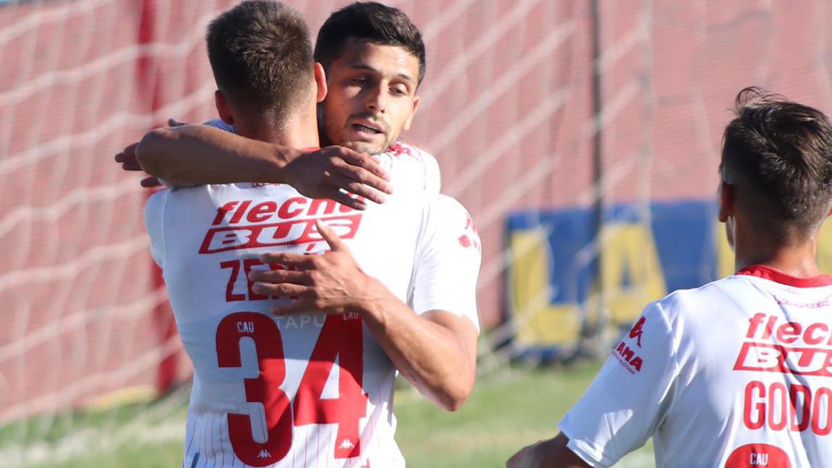 Juan Manuel García aprovechó un mal control del arquero Gagliardo y puso el 1-1 entre Unión y Arsenal por la Copa de la Liga Profesional.