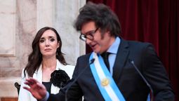 La Vicepresidenta afirmó que guardar silencio durante el discurso presidencial fue una muestra de respeto institucional.