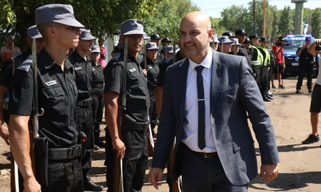 El ministro de Seguridad de Santa Fe, Claudio Brilloni, encabezará el encuentro con los precandidatos. El ministro de Seguridad de Santa Fe, Claudio Brilloni, encabezará el encuentro con los precandidatos.