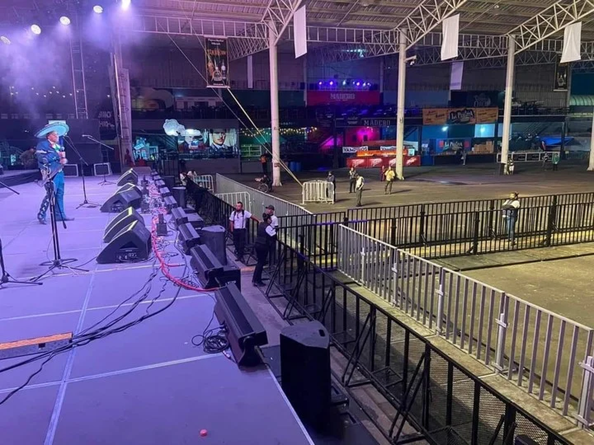 Dicen que solo fueron a verlo 5 personas. Foto: Facebook