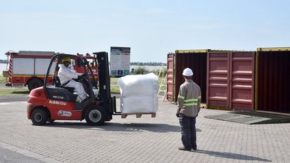 Primer embarque de litio desde Rosario a China: 40 toneladas del mineral que requiere el mundo