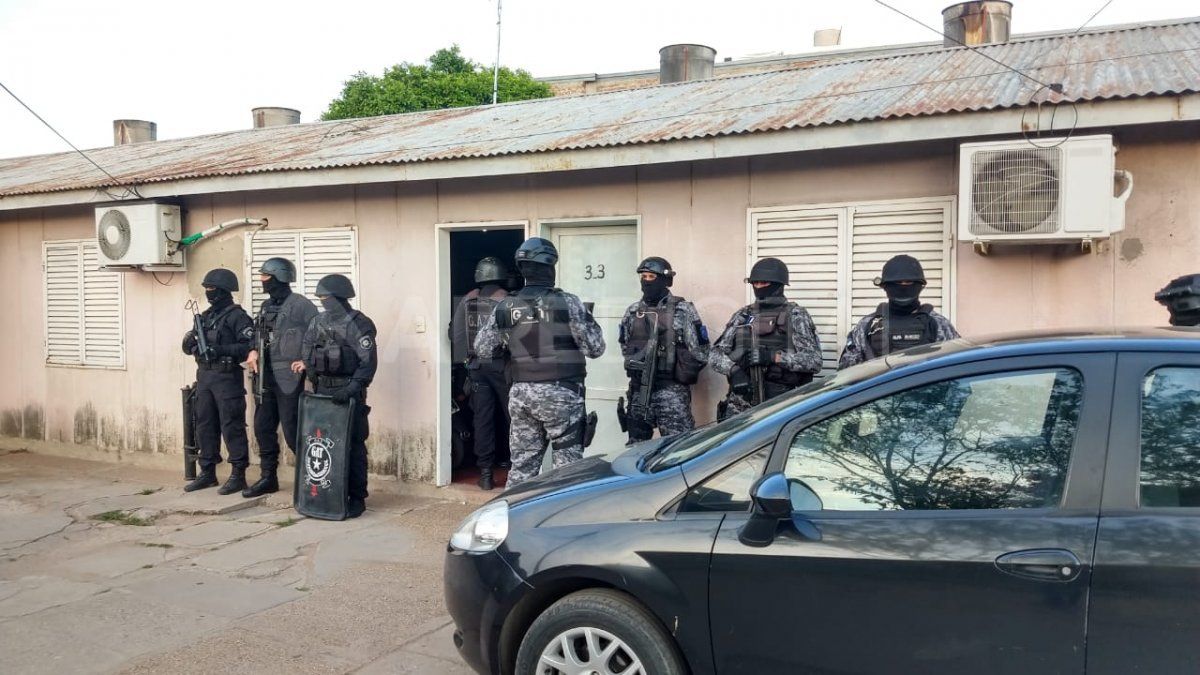 Los procedimientos se concentraron entre Estrada y Gaboto cerca de las vías