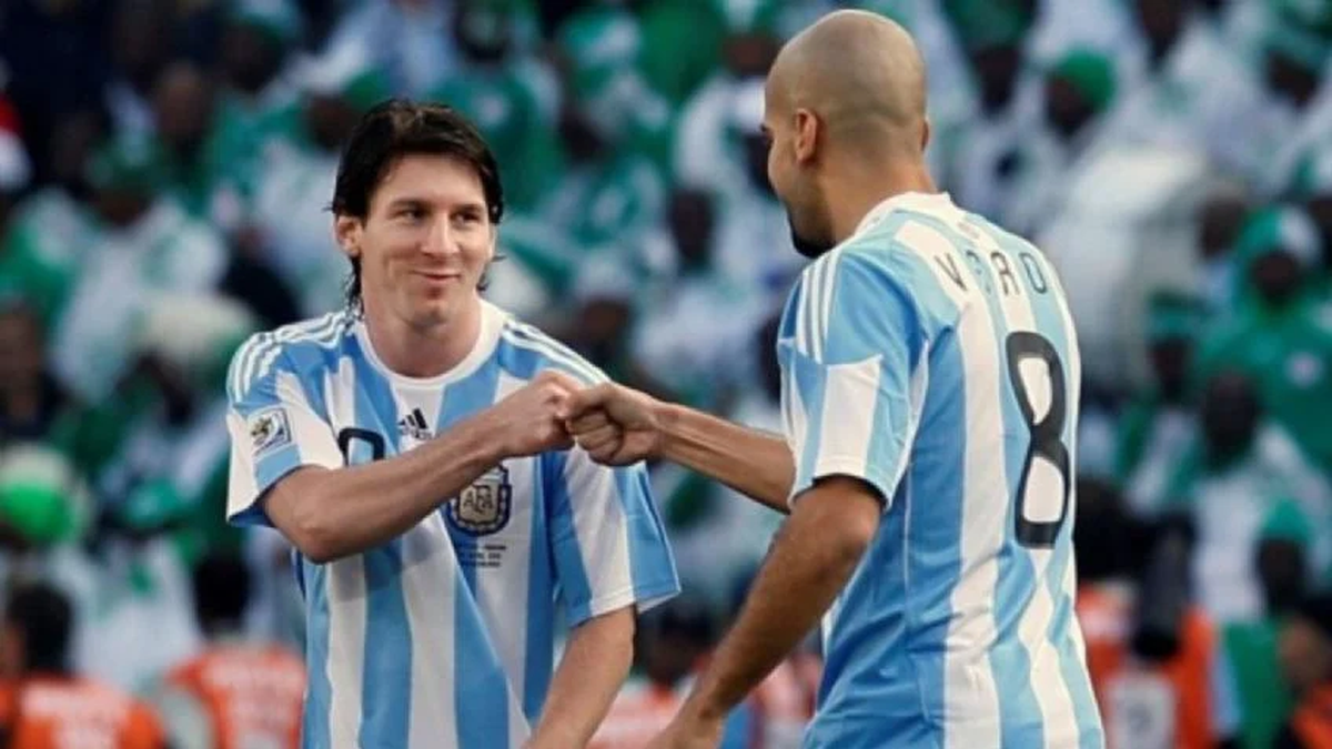 Juan Sebastián Verón reveló cómo fue la primera arenga de Lionel Messi en la Selección Argentina. Juan Sebastián Verón reveló cómo fue la primera arenga de Lionel Messi en la Selección Argentina.