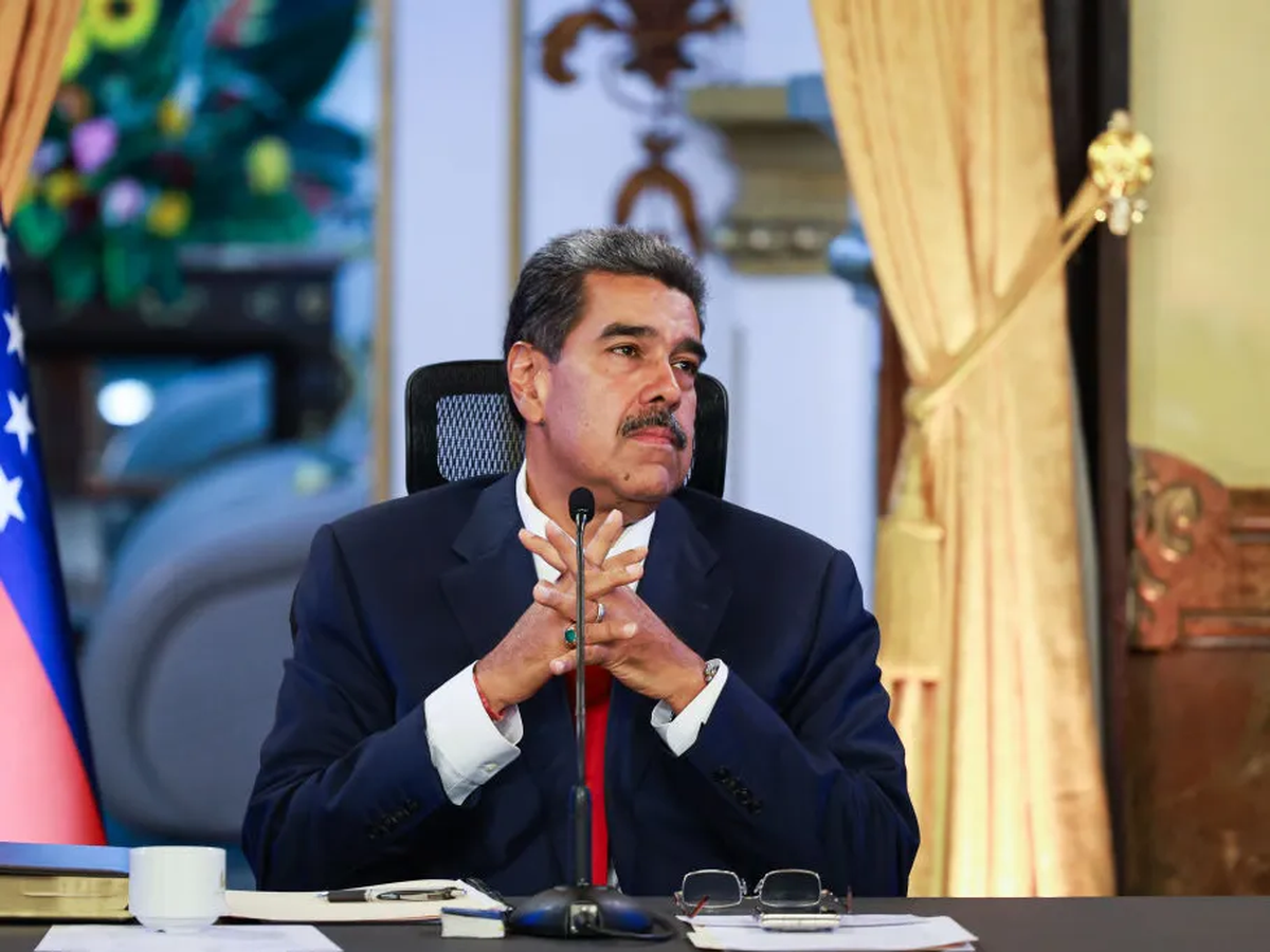 Nicolás Maduro prohibió el uso de X en Venezuela. Nicolás Maduro prohibió el uso de X en Venezuela.