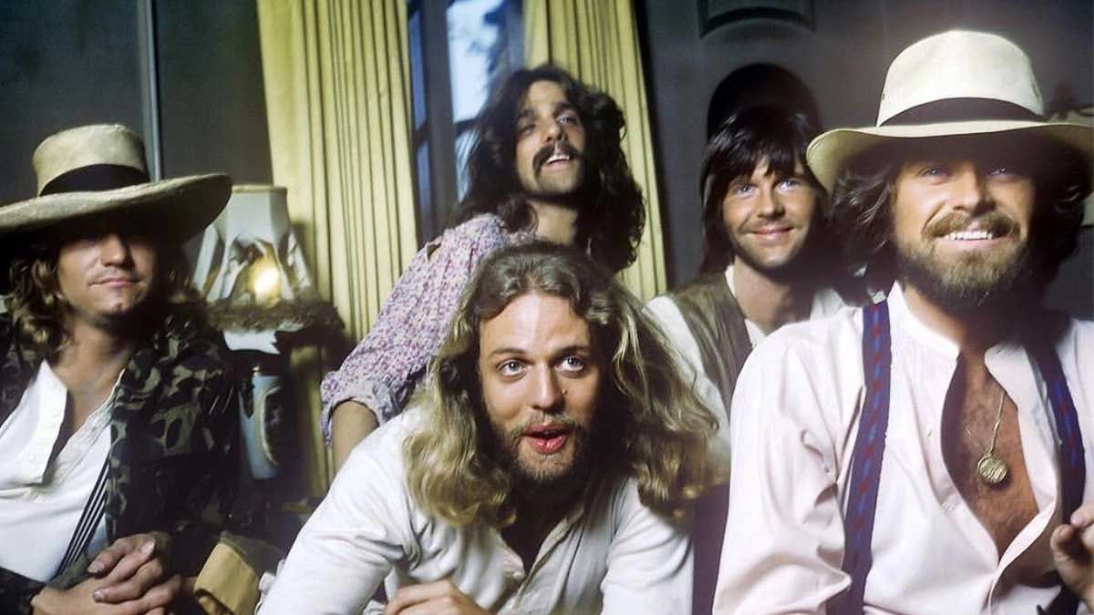 Hotel California - Eagles (1977) Hotel California - Eagles (1977)