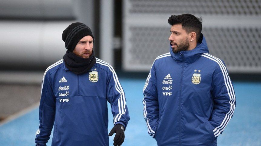 Messi y Agüero se reunieron con Sampaoli en Barcelona