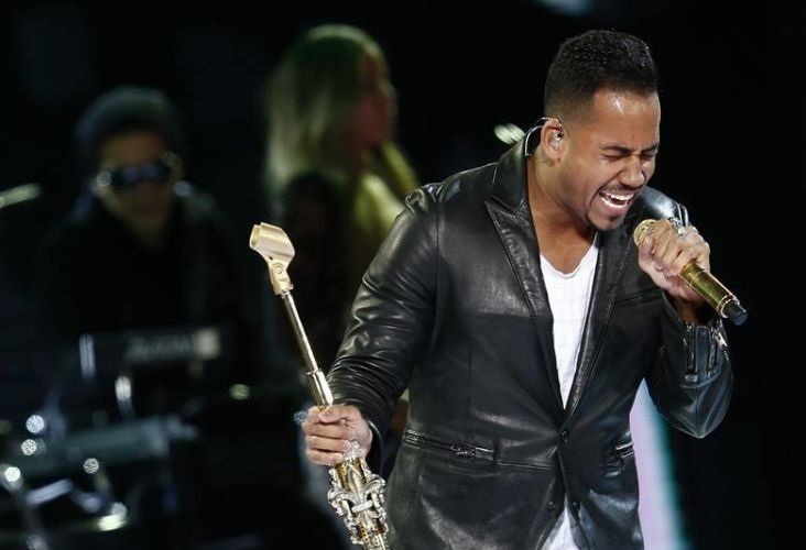 Romeo Santos publica su primera foto en Instagram desnudo