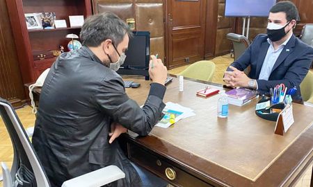 marcos cleri y el ministro cabandie analizaron la situacion en las islas y la iniciativa de un nuevo pacto ecosocial marcos cleri y el ministro cabandie analizaron la situacion en las islas y la iniciativa de un nuevo pacto ecosocial