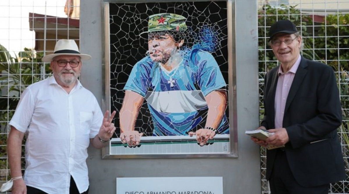 Inauguraron en Cuba una cancha de fútbol con el nombre de Diego Armando Maradona.