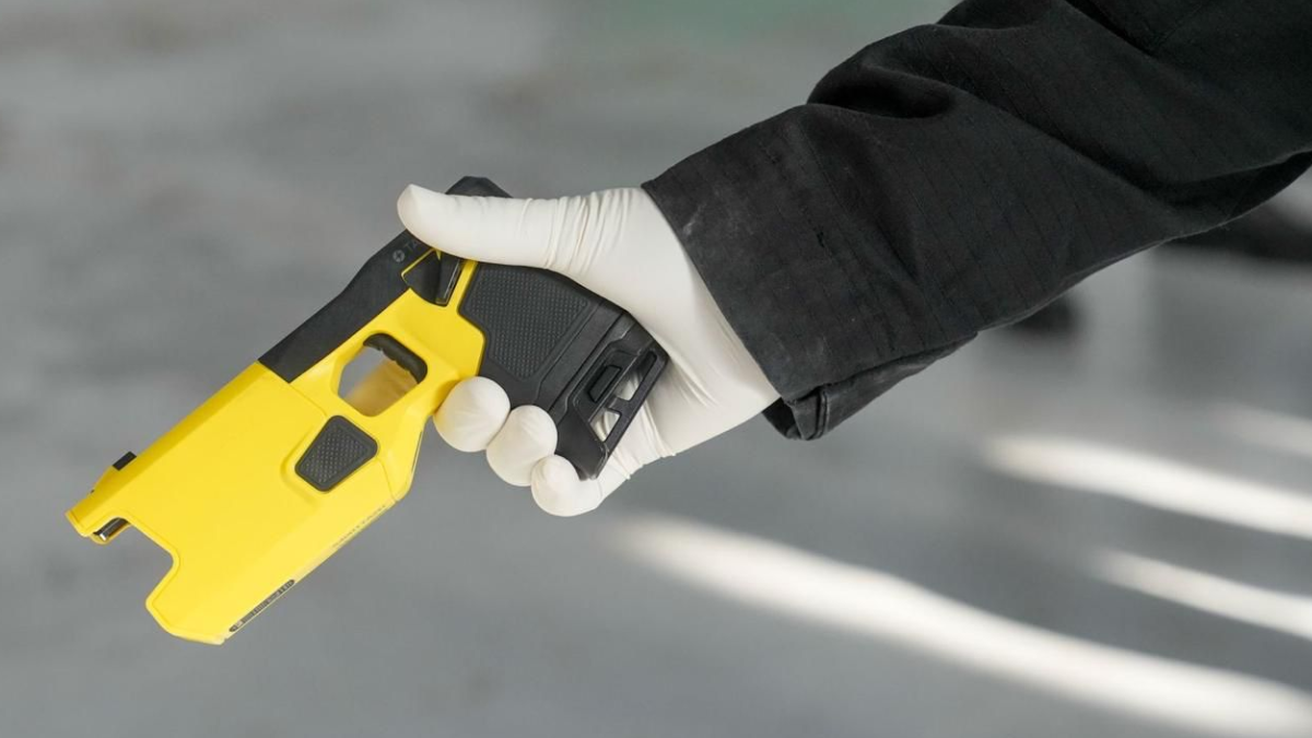 Santa Fe redobla la apuesta por las pistolas Taser.