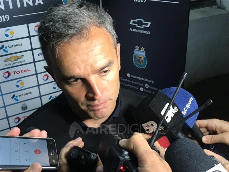 Pablo Lavallén: “Nos vamos con bronca porque no pudimos cerrar el partido”