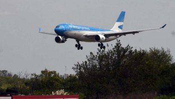 Un avión de Aerolíneas Argentinas debió aterrizar de emergencia en el Aeropuerto Internacional de Ezeiza.