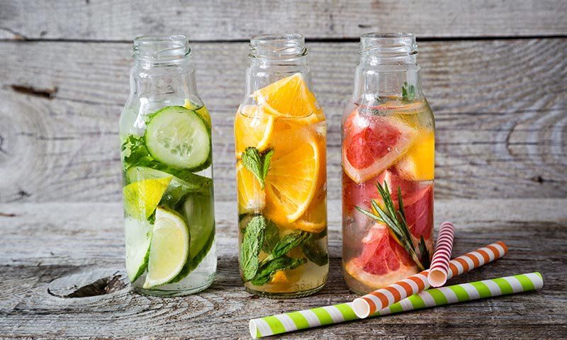 Agua de frutas.jpg