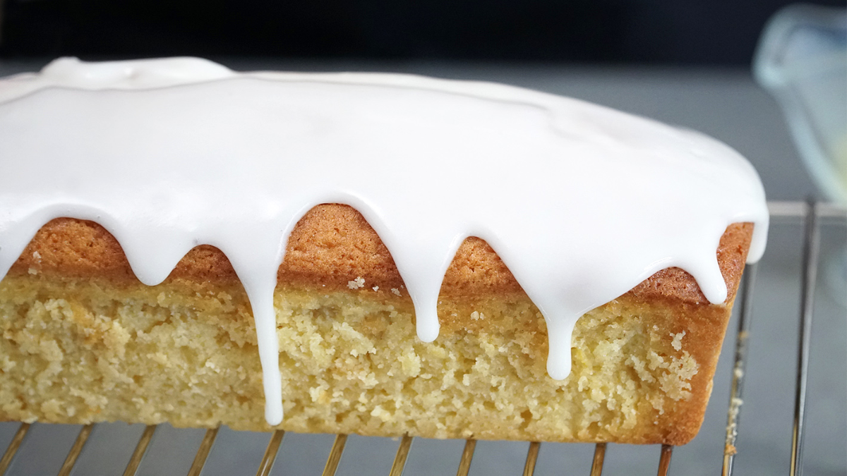 Cómo hacer glaseado de limón: la receta fácil para usar en todos tus postres