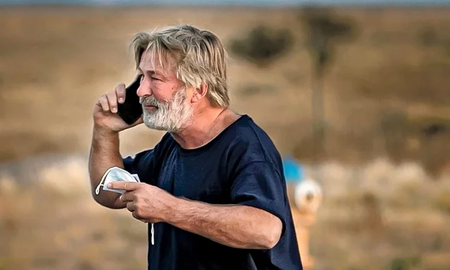 El FBI concluyó que Alec Baldwin sí apretó el gatillo del revólver que mató a la directora de fotografía de la película Rust El FBI concluyó que Alec Baldwin sí apretó el gatillo del revólver que mató a la directora de fotografía de la película Rust