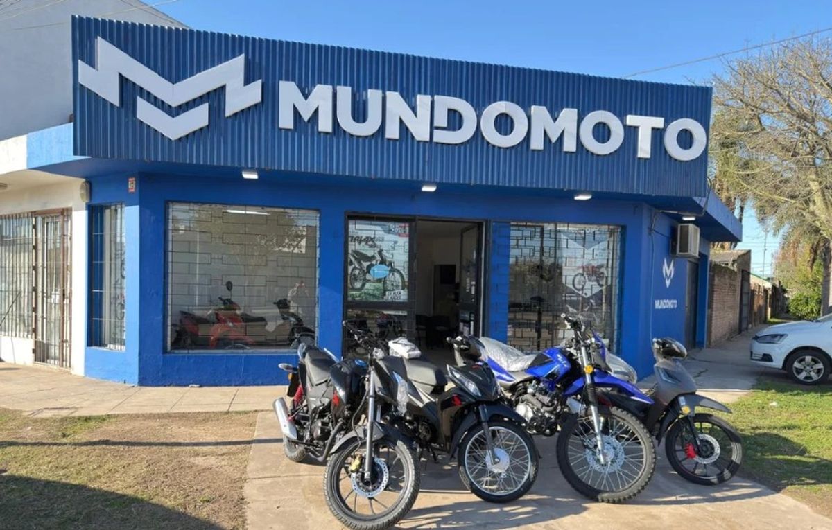 Mundo Moto se encuentra ubicado en Avenida Gorriti (esquina Aguado)
