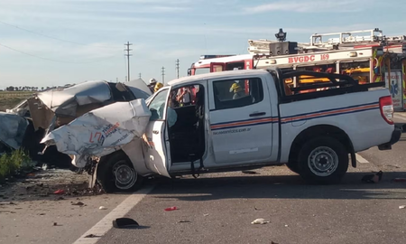 Un violento accidente en la ruta nacional 33 dejó como saldo una víctima fatal. (Foto: La Brújula 24) Un violento accidente en la ruta nacional 33 dejó como saldo una víctima fatal. (Foto: La Brújula 24)