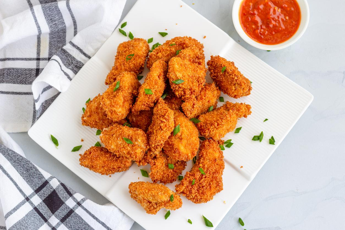 Los nuggets o patitas de pollo son muy fáciles de hacer en casa y son mucho más saludables. Los nuggets o patitas de pollo son muy fáciles de hacer en casa y son mucho más saludables.
