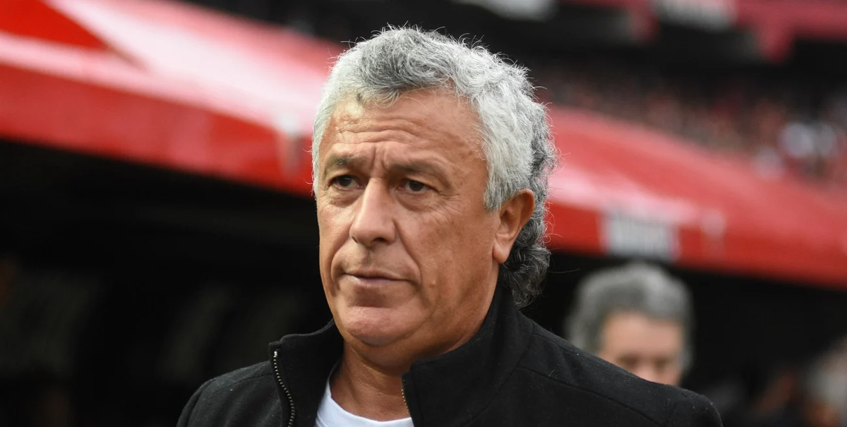 Gorosito tiene dos bajas en Colón para visitar a Barracas.