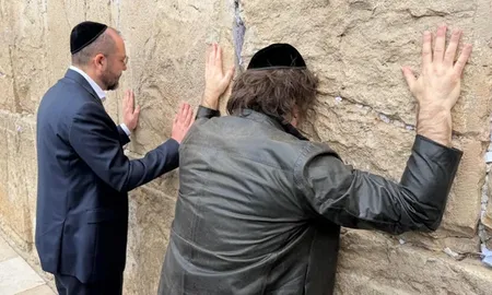 El presidente Javier Milei arribó este domingo a Israel, dando inicio a una visita oficial, que es la tercera a ese país de medio oriente. El presidente Javier Milei arribó este domingo a Israel, dando inicio a una visita oficial, que es la tercera a ese país de medio oriente.