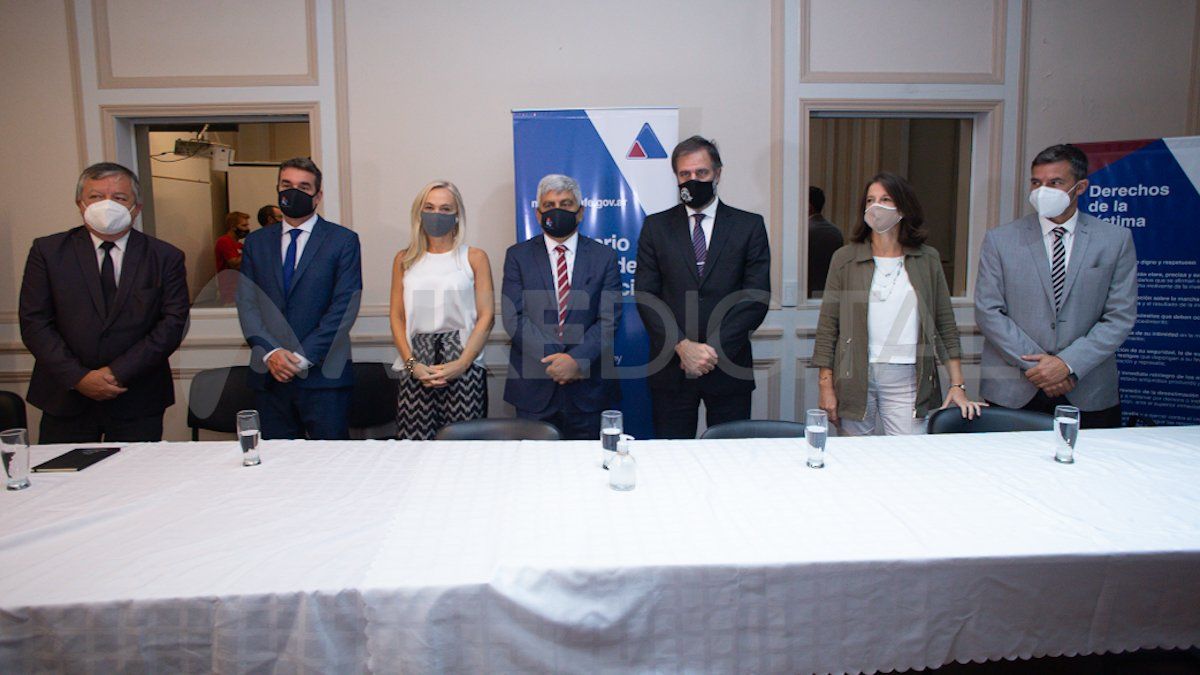 Los representantes del MPA en una conferencia de prensa en Santa Fe.&nbsp;