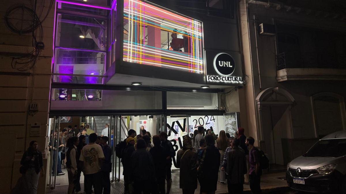La 15° Bienal de Arte Joven se desarrolló en el Foro Cultural de la UNL. La 15° Bienal de Arte Joven se desarrolló en el Foro Cultural de la UNL.
