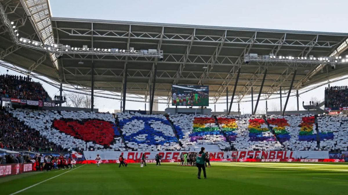 Bundesliga autoriz&oacute; al equipo alem&aacute;n para recibir hinchas en la reanudaci&oacute;n de las competencias.