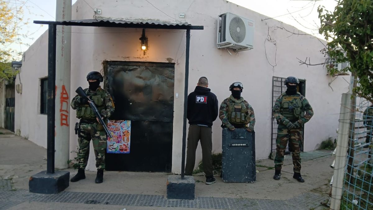 Un hombre de 23 años fue detenido en barrio San Lorenzo este martes tras una investigación por tentativa de homicidio.