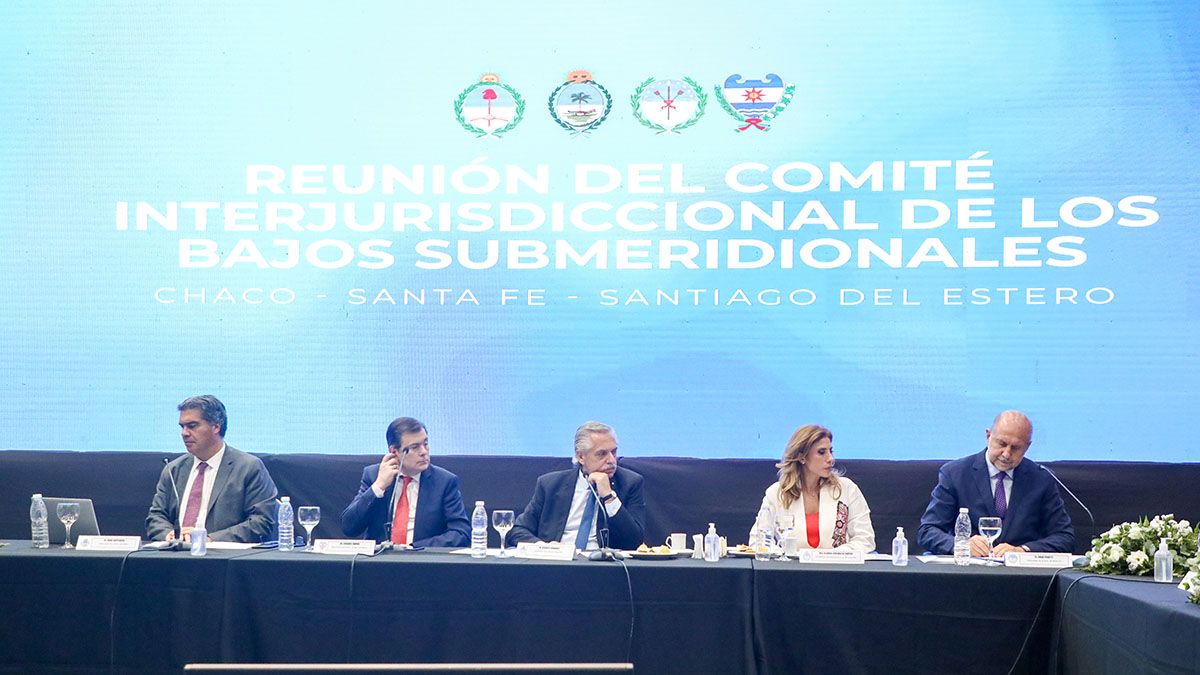 El presidente Alberto Fernández encabezó este martes en Santiago del Estero una nueva reunión de los Bajos Submeridionales.