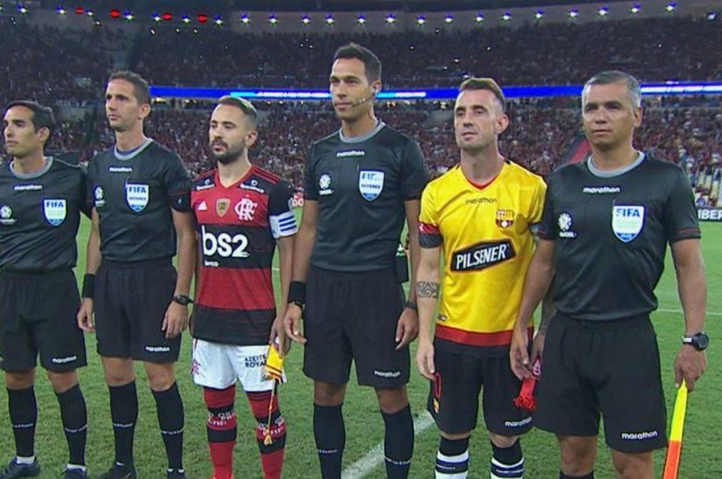 Tello quedó en aislamiento por saludar al técnico del Flamengo que tiene coronavirus