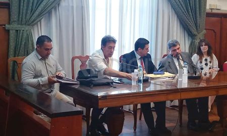 Lucas Paniagua y Horacio Darrás junto a los abogados Gustavo Abraham y Claudio Marano. Lucas Paniagua y Horacio Darrás junto a los abogados Gustavo Abraham y Claudio Marano.
