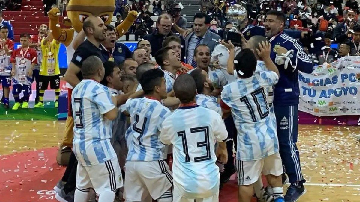 La Selección Argentina de talla baja salió campeona de la Copa América